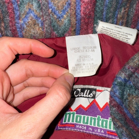 Vintage Walls Insulated Jacket - Picture 4 of 9